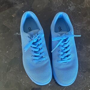 Atoms Vibrant Blue Lace-Up Sneakers